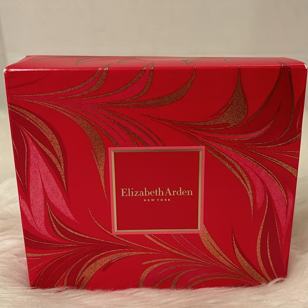 Elizabeth Arden Boxed Set of 3 Fragrances/NWT - Picture 2 of 5